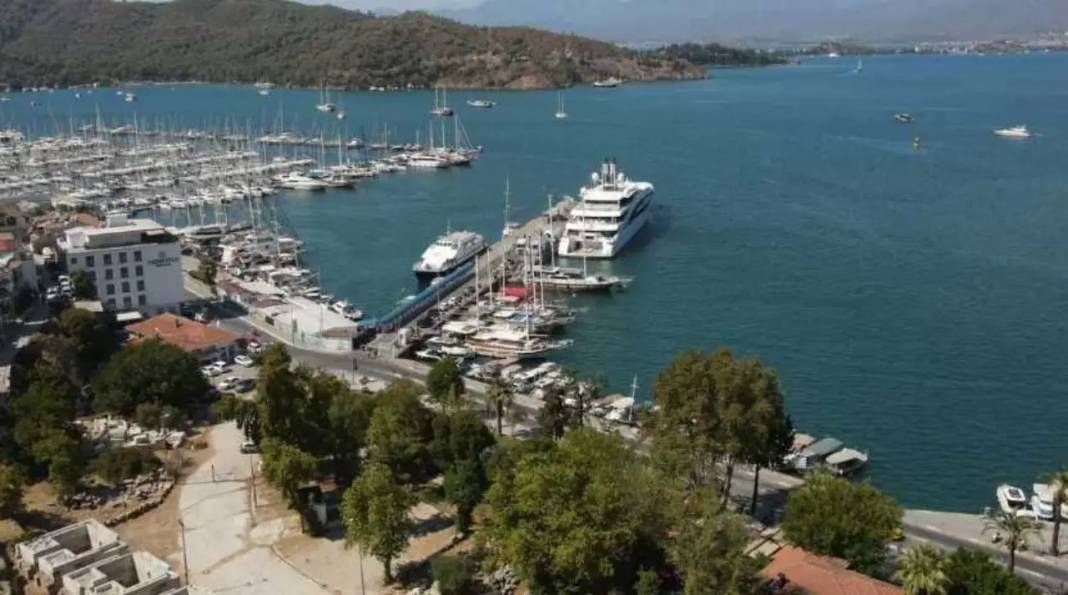 Kazak Milyarderin Mega Yatı Fethiye’ye Demirledi 1